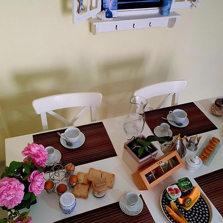 Casa Vacanze Rosy "Nel Verde" パリヌロ 部屋 写真