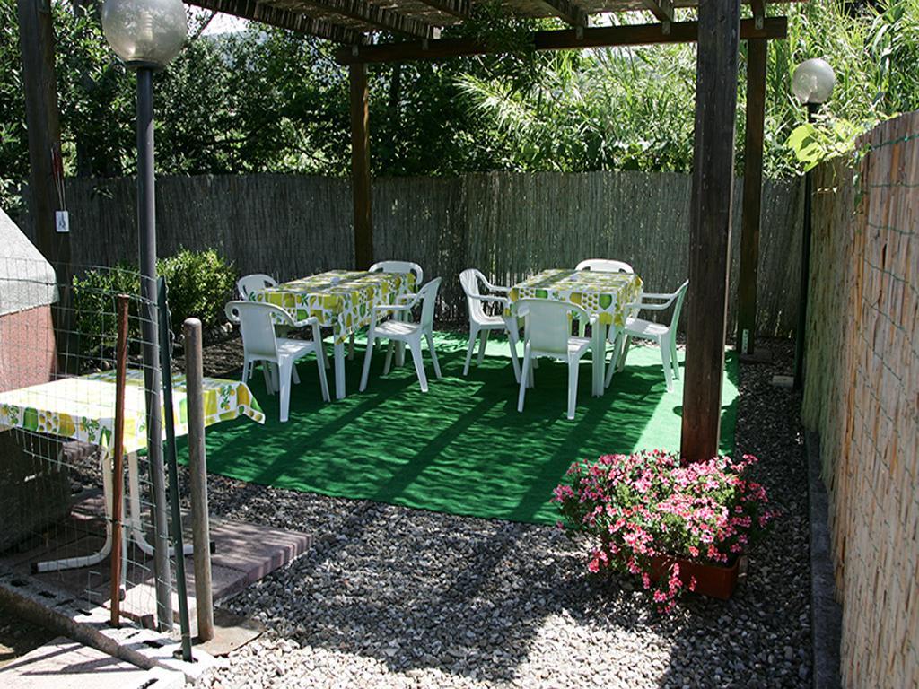 Casa Vacanze Rosy "Nel Verde" パリヌロ 部屋 写真